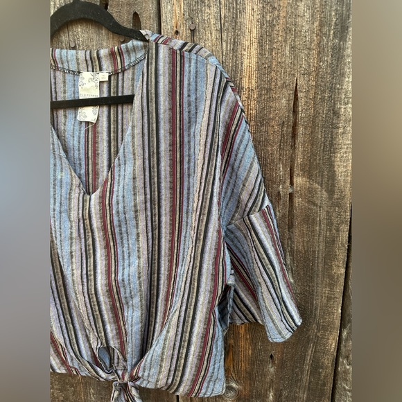 Blu Pepper Blue Red V-Neck Striped Front Tie Pullover Bell Short Sleeve Top - Picture 4 of 8